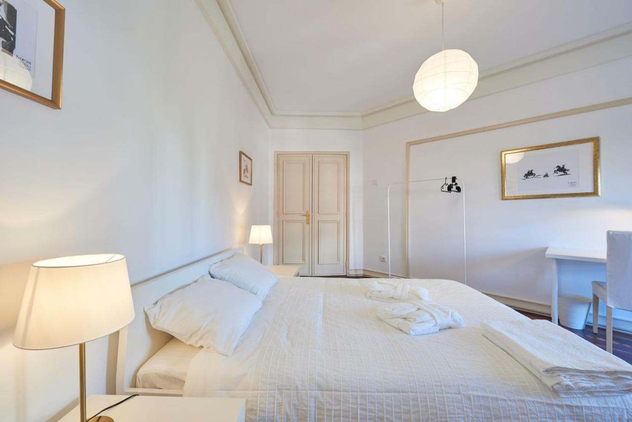 Campo Pequeno Prestige Hotel Lisbon Bilik gambar