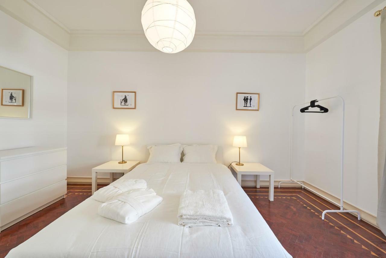 Campo Pequeno Prestige Hotel Lisbon Bilik gambar