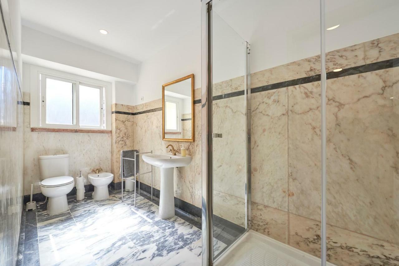 Campo Pequeno Prestige Hotel Lisbon Luaran gambar